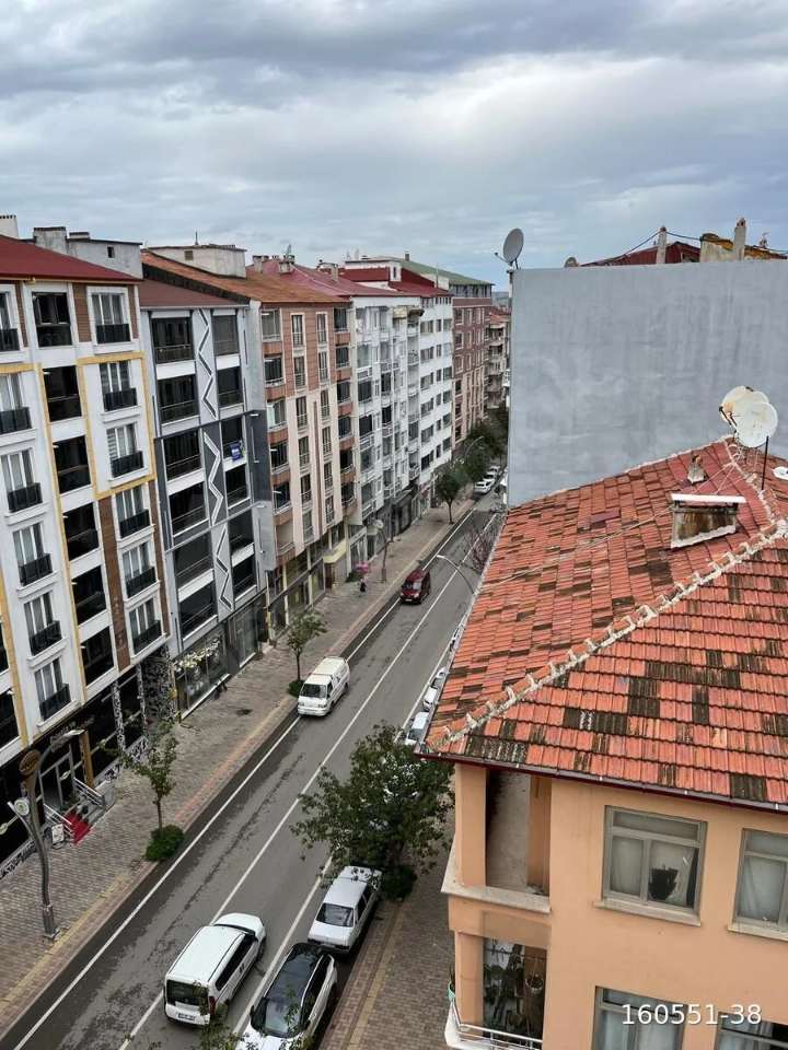 GENÇLİK CADDESİ TERASLI DAİRE SATILIK görsel 4